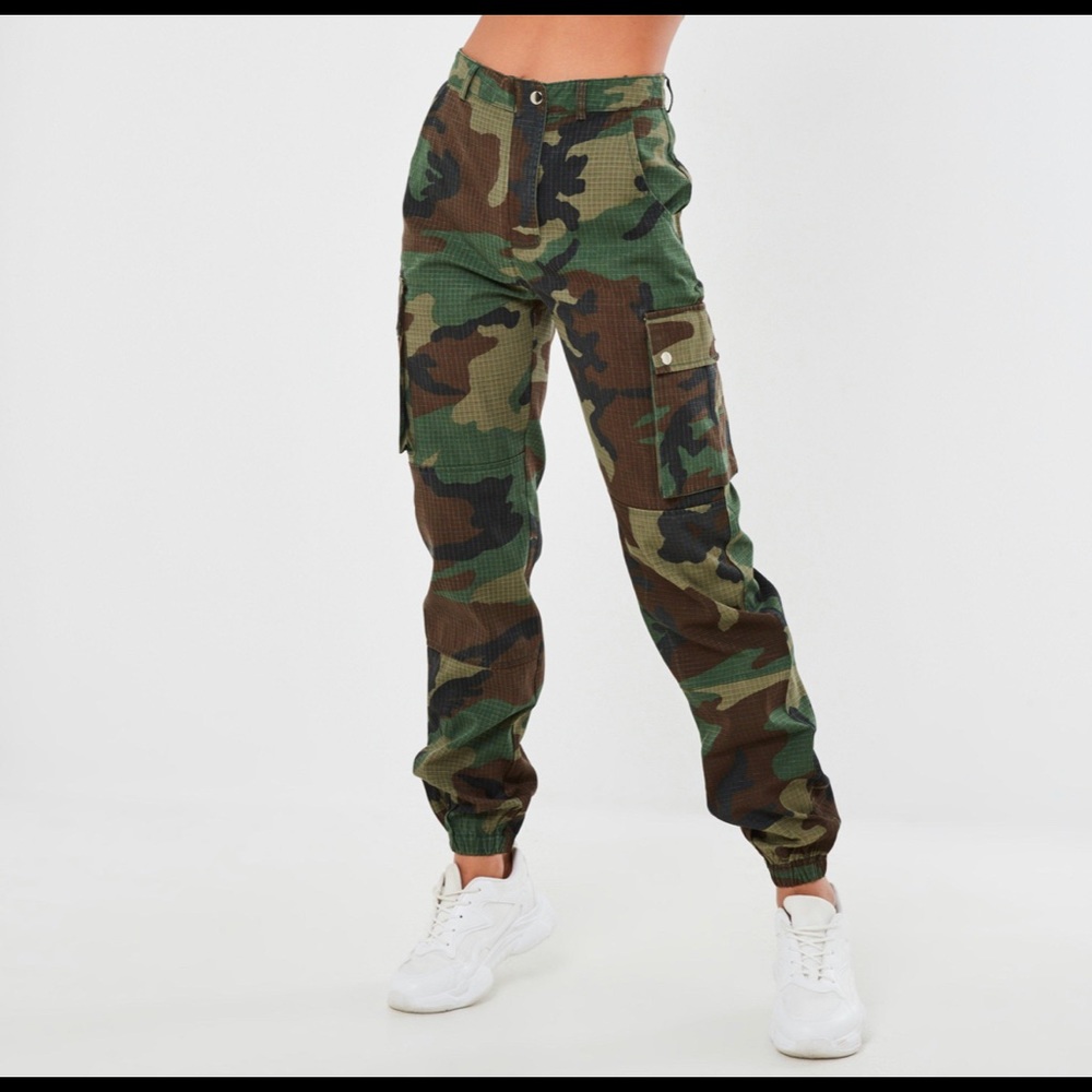 Missguided Camo Jogger pants size 6